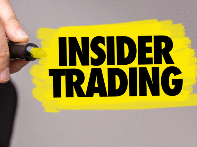 insider-trading-la-gi